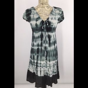 Ocean Breeze Girls L tie-dye green/ white dress